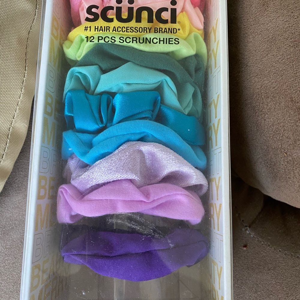 12 scrunchies still in box